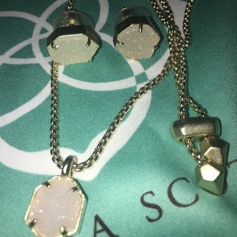 KENDA SCOTT *New* KS Set Necklace & Earrings